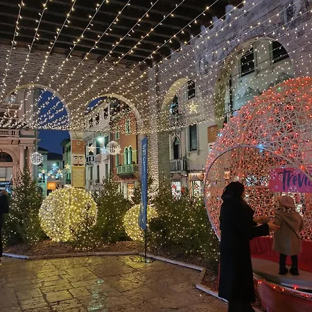 Apartment Ad House *